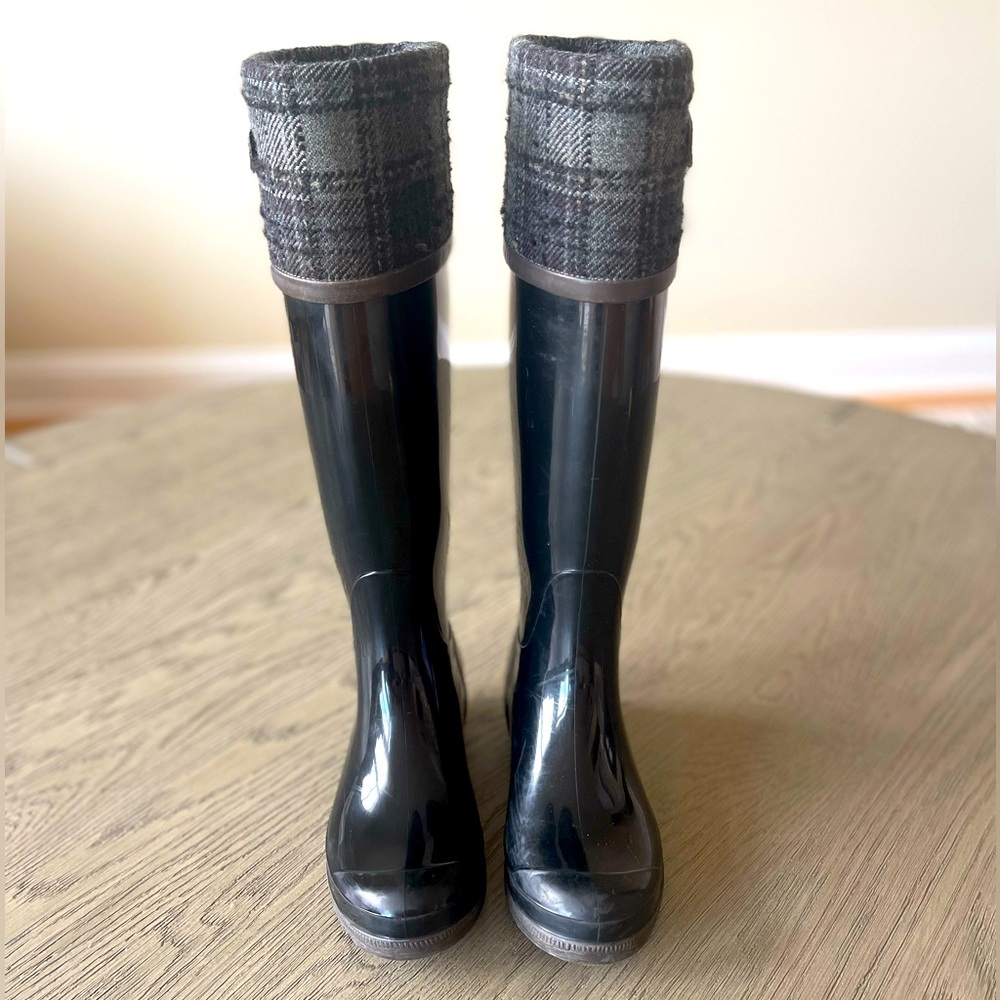 ‼️SOLD‼️ Salvatore Ferragamo Rain Boots- Size 6